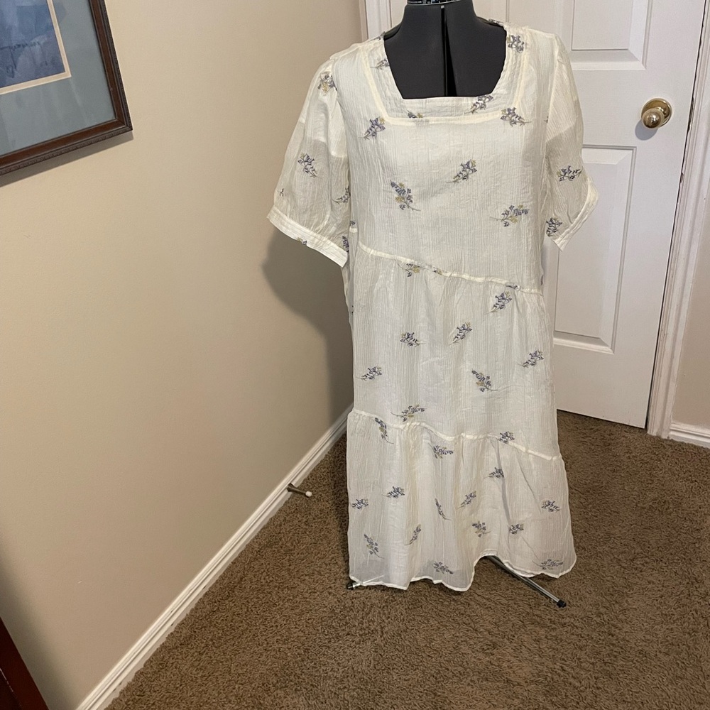 Sweetsalt Elegant Ivory Floral Midi Dress size XXL. Tencel, Nylon, and Polyester